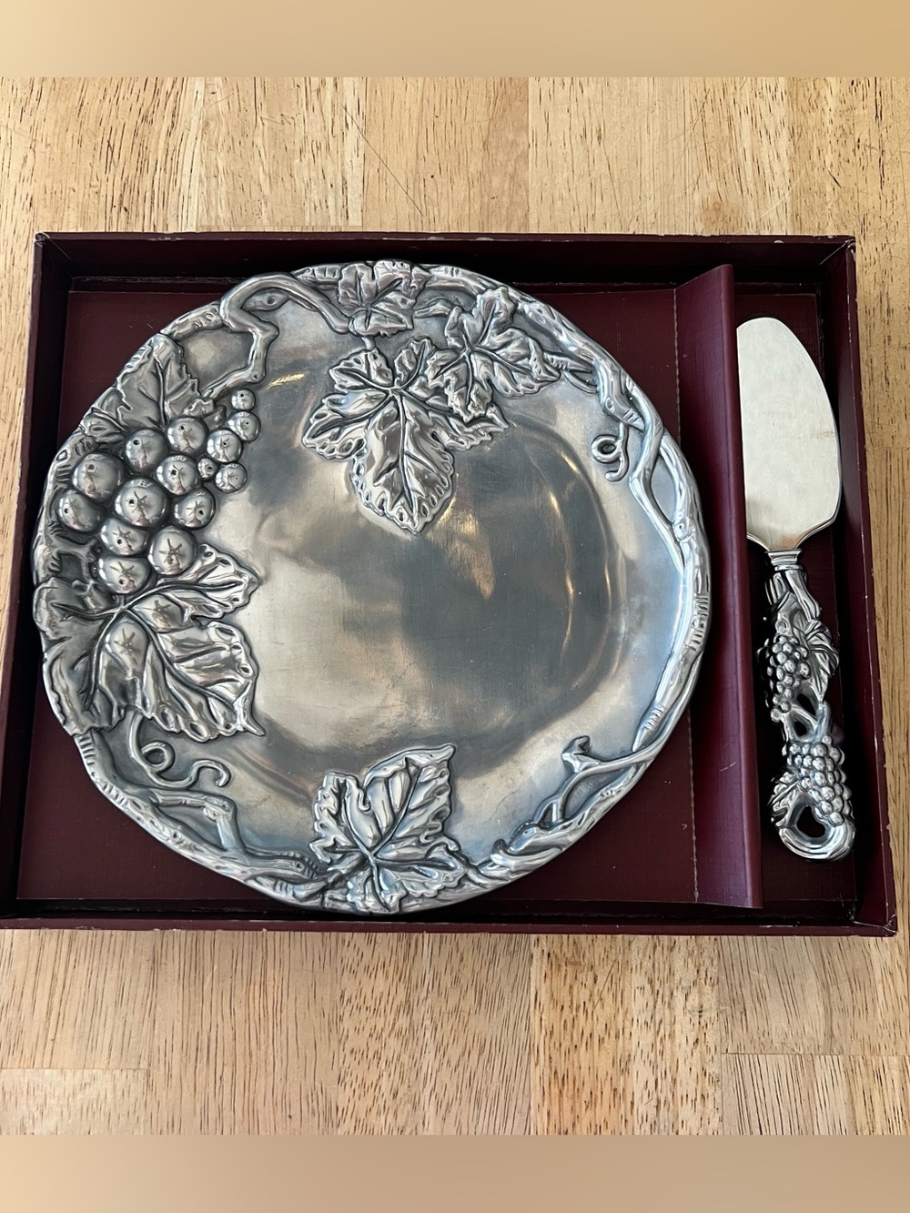 Vintage Arthur Court Grape Plate with Cheese Server